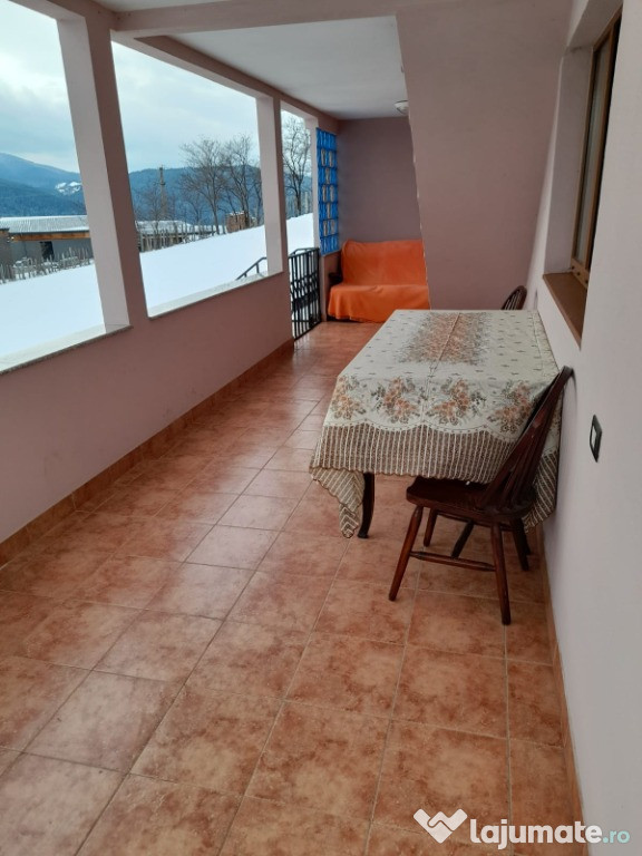 2 case la munte ideal pentru pensiune