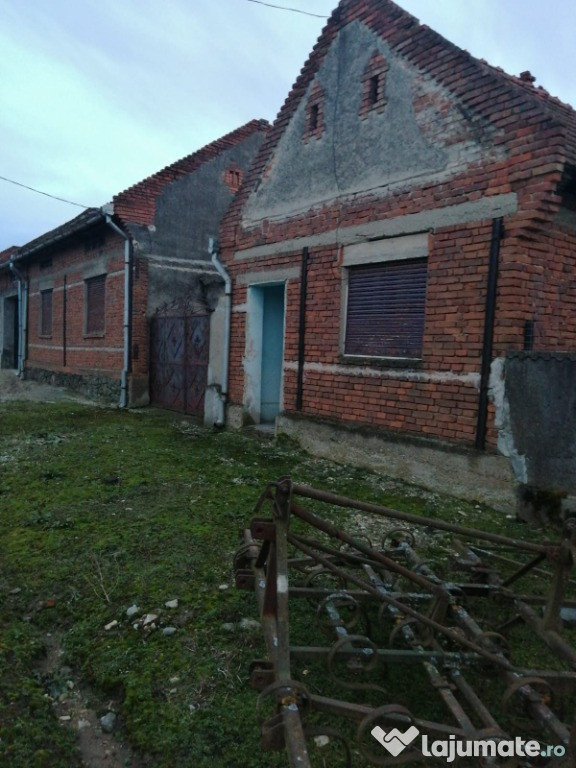 Casă cu grădină în sat Leucușești com. Bethausen jud. Timiș