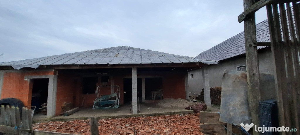 Casa in rosu Tulca, Bihor