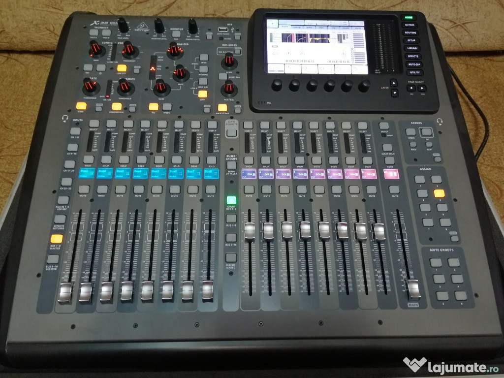Mixer digital Behringer X32 Compact, HardCase, husa protect.