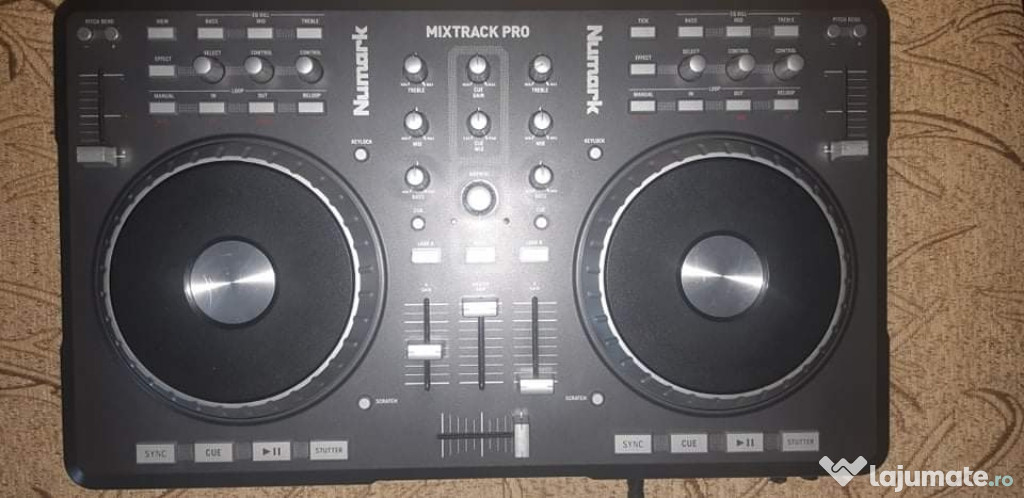 Numark Mixtrack Pro