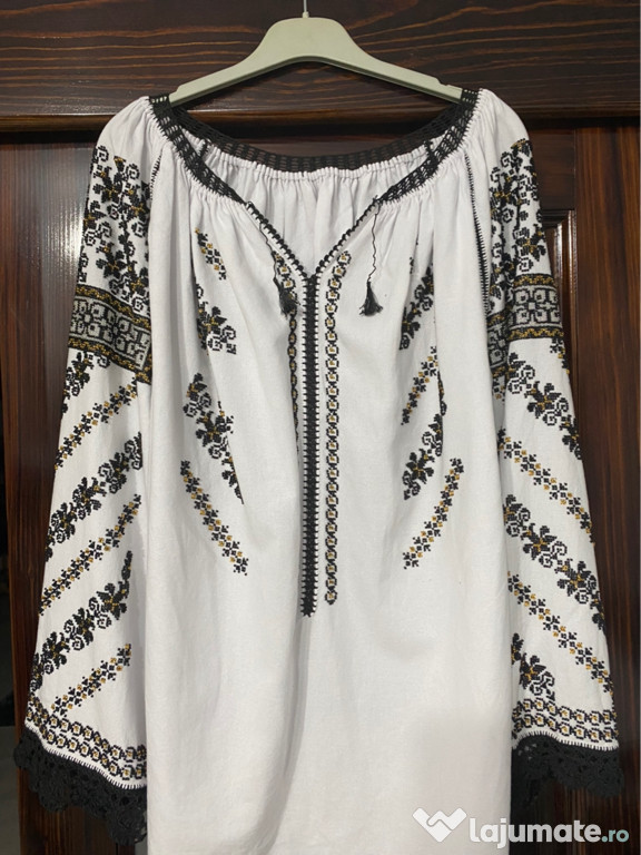 Cămașă cu mărgele