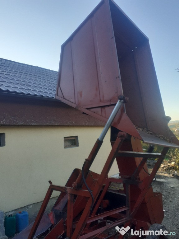 Culegator porumb pe 1 rand cu tocator Sip