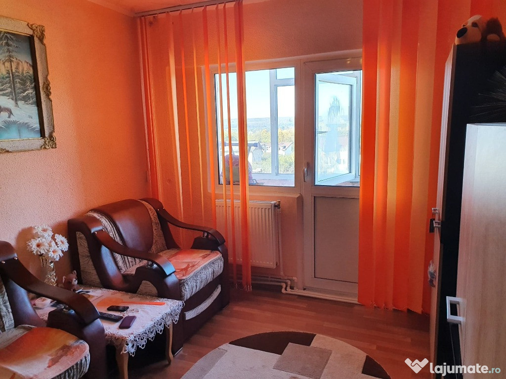 Mioveni, Ofer spre inchiriere Garsoniera confort I ,Piata.
