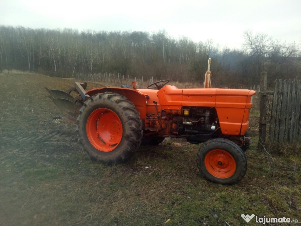 Tractor fiat 450 3 pistoane