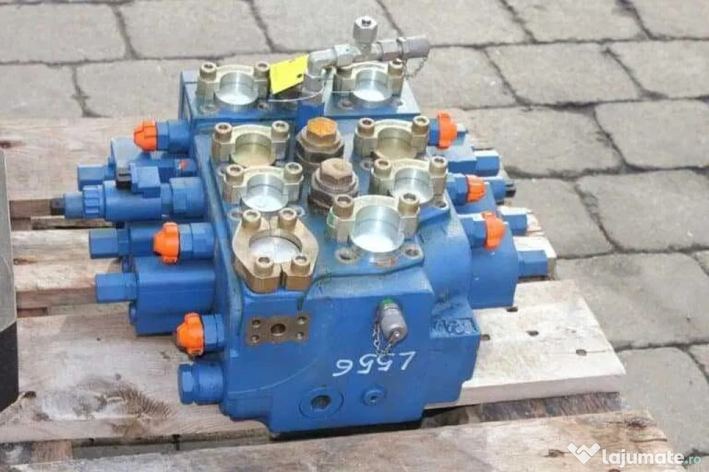 Distribuitor hidraulic Liebherr L556