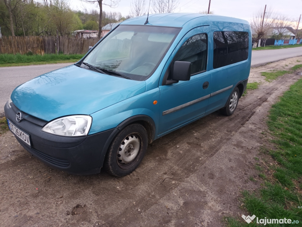 Opel combo ,1.6 benzina,8 vslve