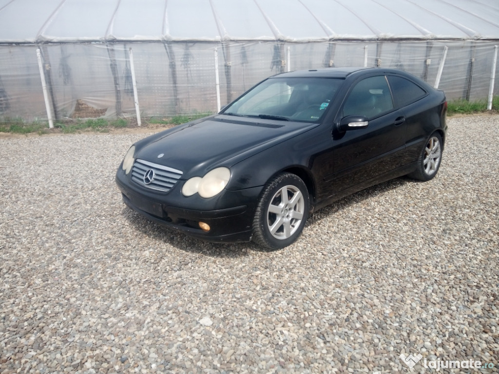 Dezmembrez Mercedes classe 2.2 cdi