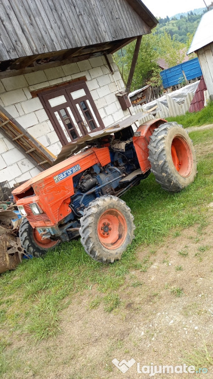 Ofertă la tractor agricol