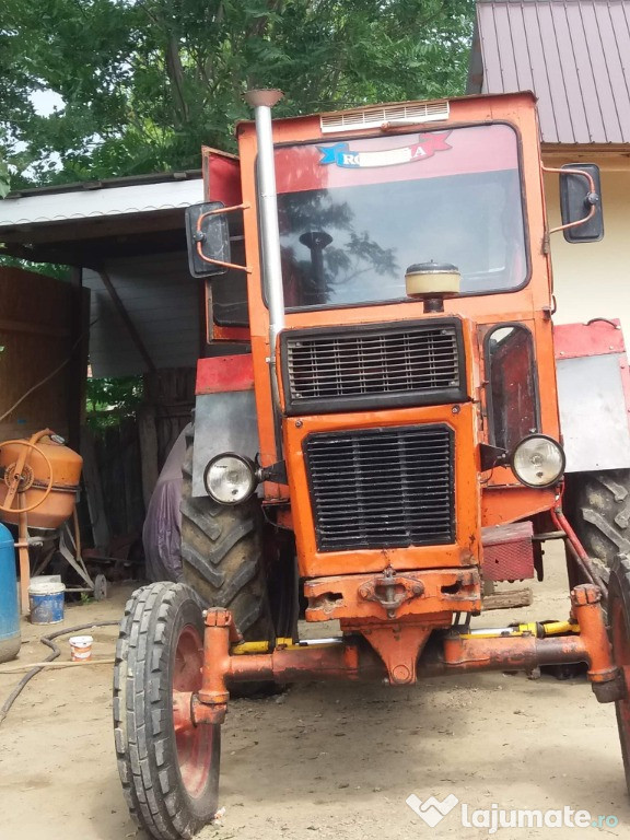 Tractor U650