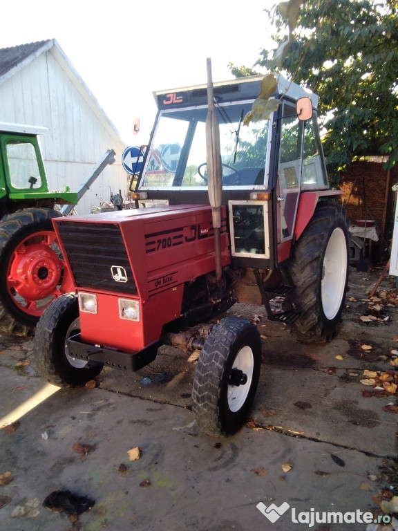 Tractor Fiat jl700
