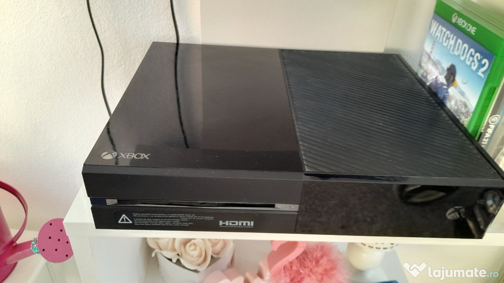 X box ,ofer cadou 3 jocuri si o maneta