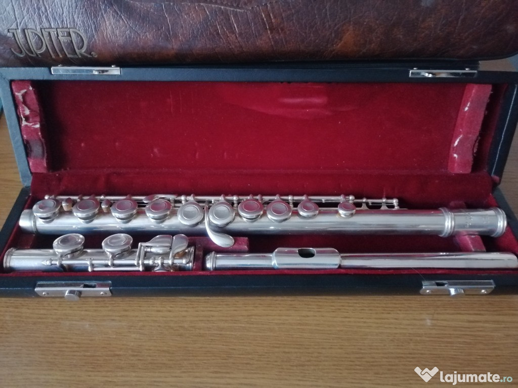 Flaut jupiter K.H.S. musical instrument co.ltd, cutie, husă