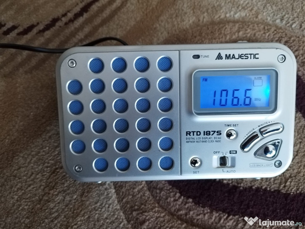 Radio Majestic 220V, baterii