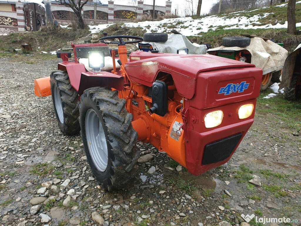 Tractoras pasquali 4x4 cu freza și scarificator