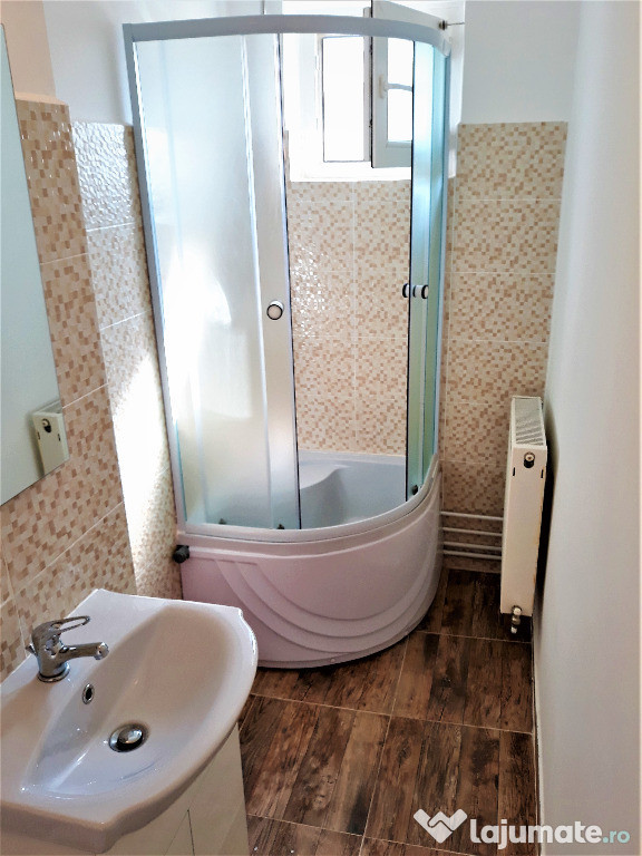 Inchiriez apartament 2 camere, renovat, et. 3, Lugoj