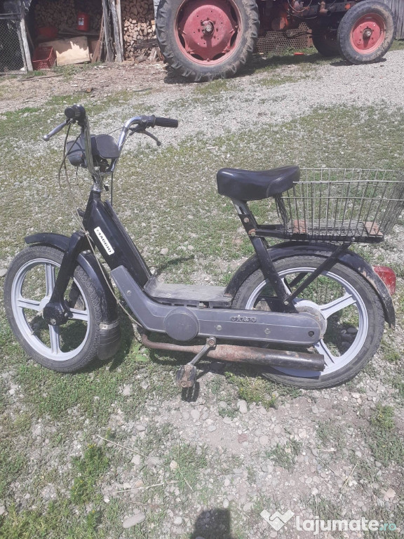 Vând motor Piaggio perfect functional Urgent