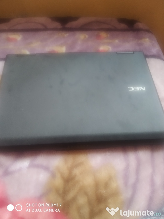 Vānd laptop pentru piese