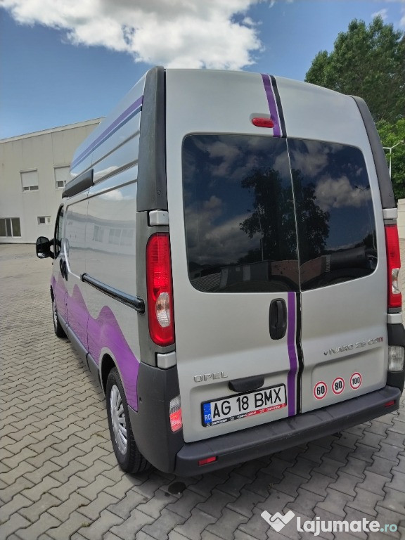 Vivaro 2008 proprietar