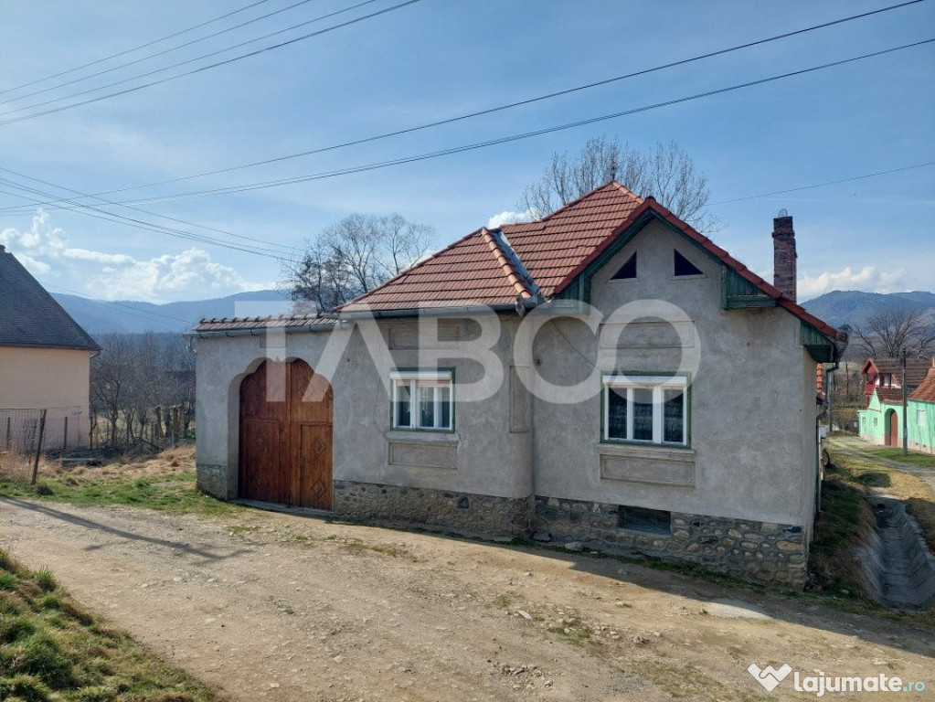 Casa individuala cu teren de 1849 mp in Sacel la doar 15 km