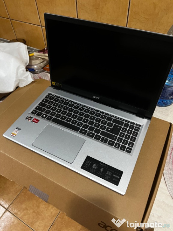 Laptop Acer Aspire 3.15
