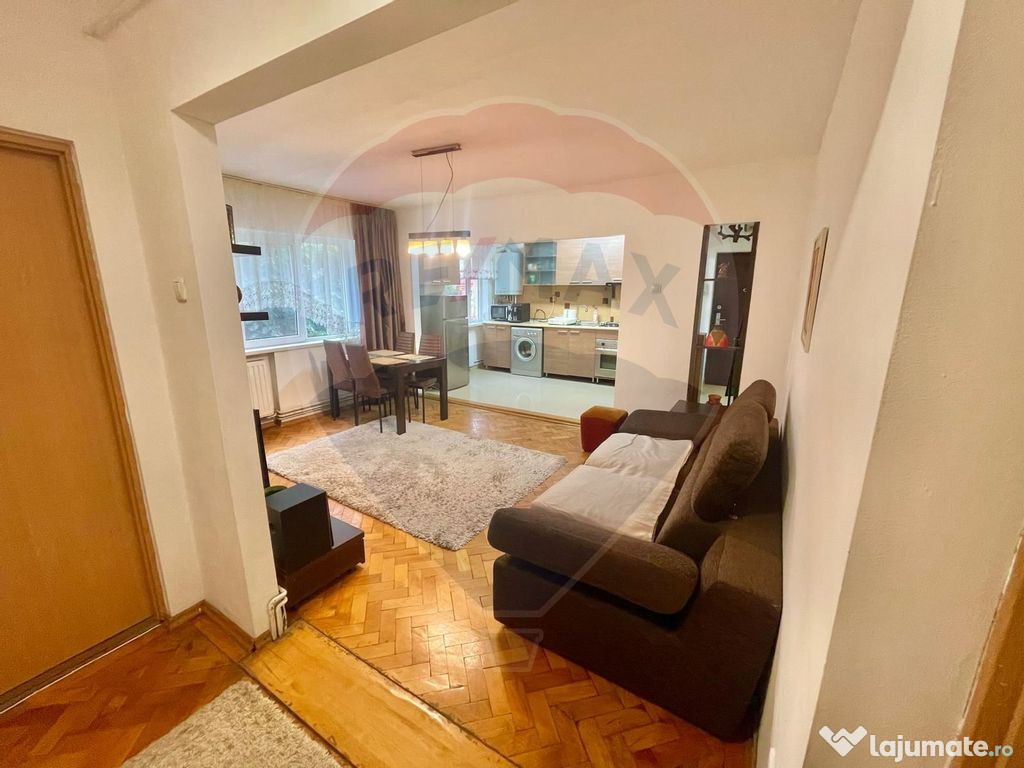 Apartament cu 3 camere, recent renovat