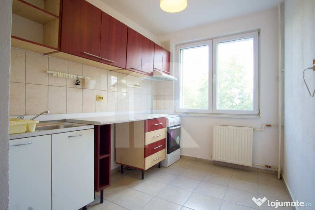 Doamna Ghica, Berindei, apartament cu 2 camere decomandat, p