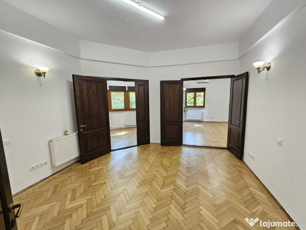 COD P28970 - Apartament 4 camere Unirii - Sf. Vineri