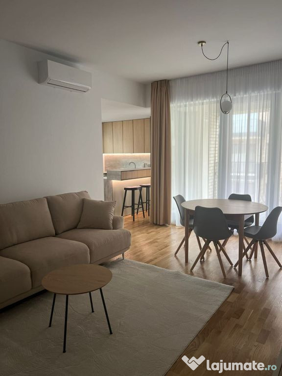 Apartament de 3 Camere - Confort și Eleganță