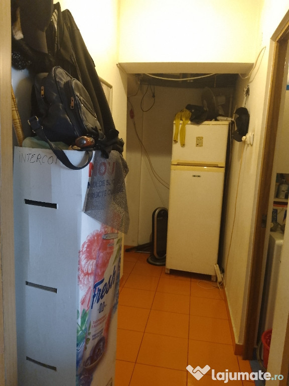 Vânzare apartament doua camere