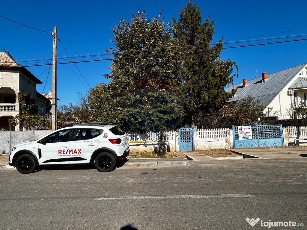 Casă cu 5 camere de vânzare în zona Central