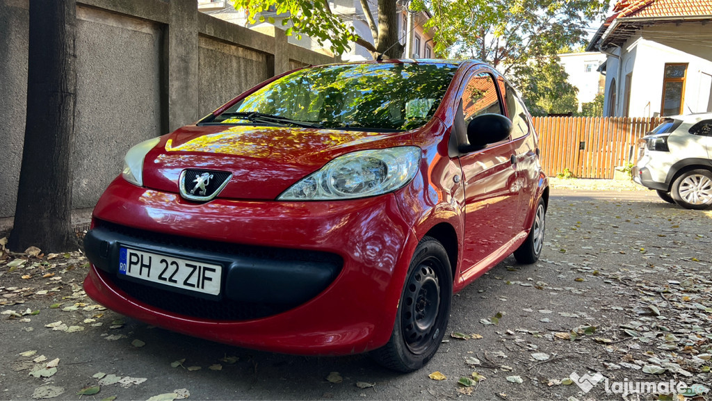 Peugeot 107, 2007 - Mic, dar cu personalitate!