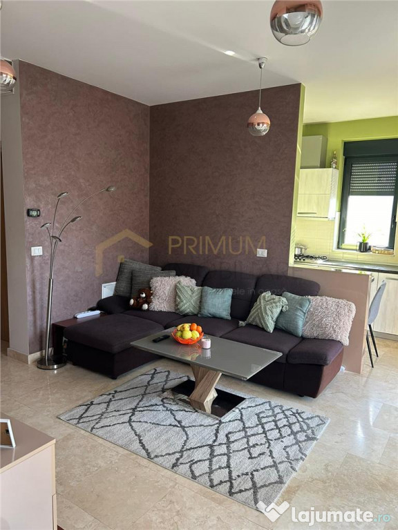 Apartament 3 camere, 2 bai, 2 terase, parcare inclusa, zona