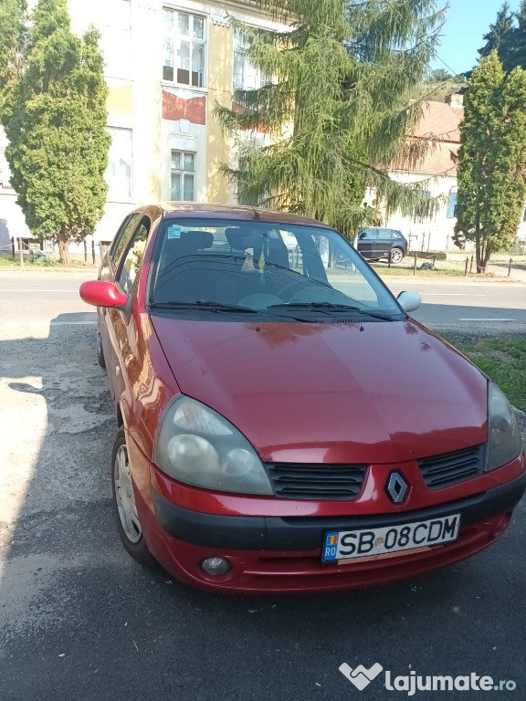 Vând Renault Clio din 2005