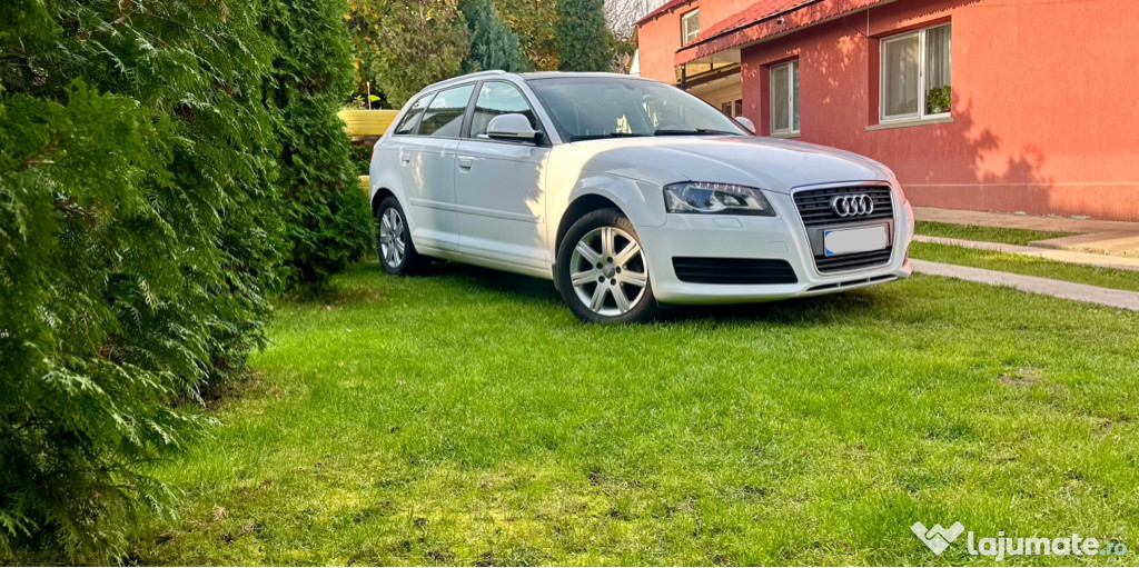 Audi A3 Sportback/Panoramic/Led/