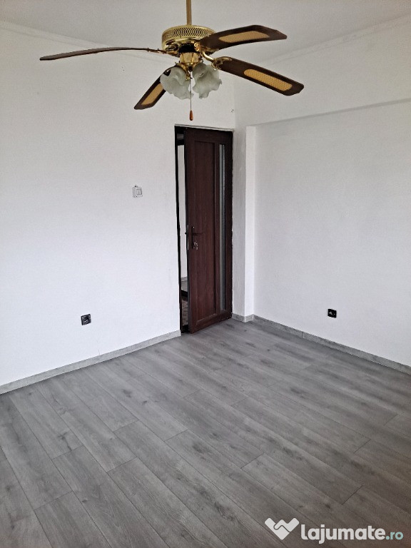 Vand apartament 2 camere , Fetesti Gara , Str. Armatei