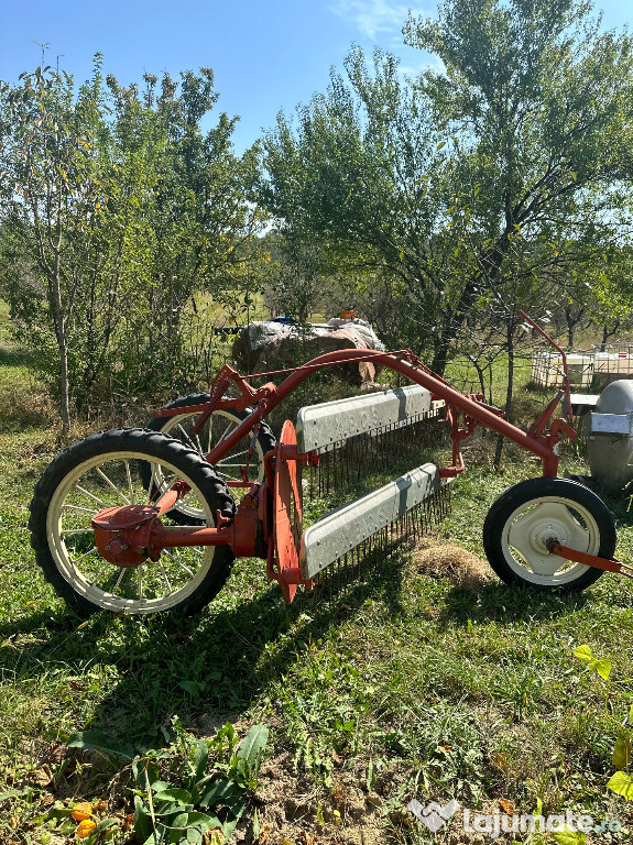 Grebla Rotativa Dupa Tractor