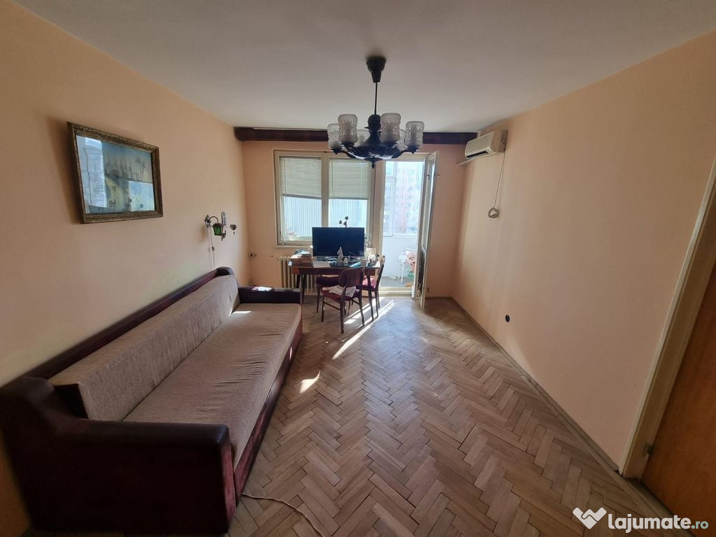 Tomis 3-apartament 2 camere decomandat -circular liber