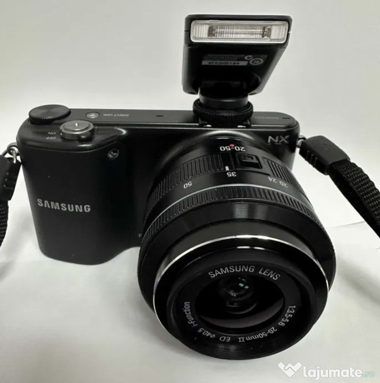 Aparat Foto Mirrorless Samsung NX 2000 kit 20-50 mm stare excelentă