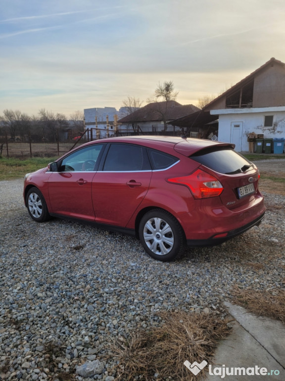 Ford Focus Mk3 1.6 Benzină TITANIUM