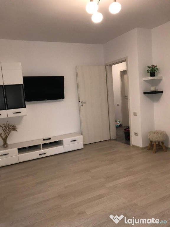 Se ofera spre inchiriere apartament cu doua camere cu suprafata 69mp