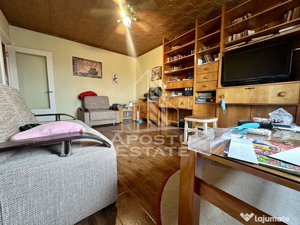 Apartament cu 2 camere, etajul 3, zona Girocului