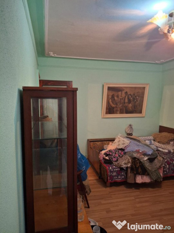 APARTAMENT 2 CAMERE, DECOMANDAT, BLOC 1986 , MOBILAT UTILAT,