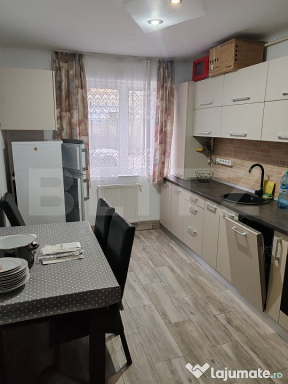 Apartament 2 Camere semidecomandat, 7 Noiembrie, 45 mp