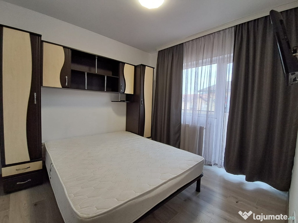 Apartament 2 camere, parcare zona Porii Floresti