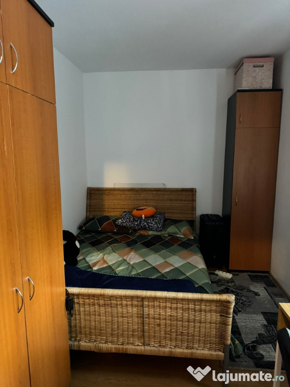 Apartament 3 camere situat in Târgu Jiu 9 Mai