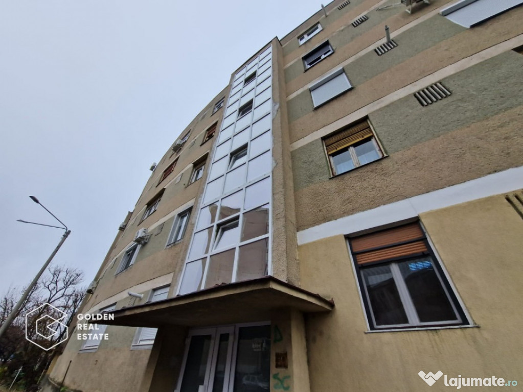 Rar pe piata: Apartament decomandat, zona foarte buna, etaju