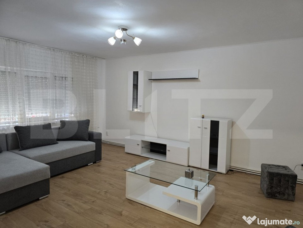 Apartament cu 3 camere, 77 mp, zona Micro 17