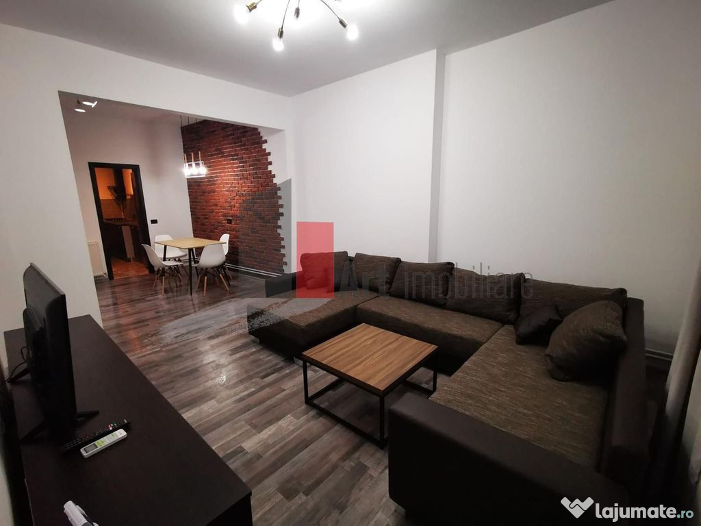 Apartamentul "KOTOR", renovat complet, BOXA