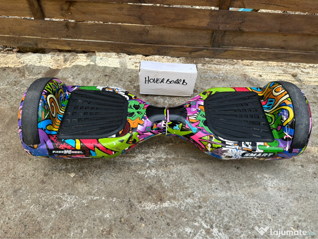 Vând Hoverboard în stare bună